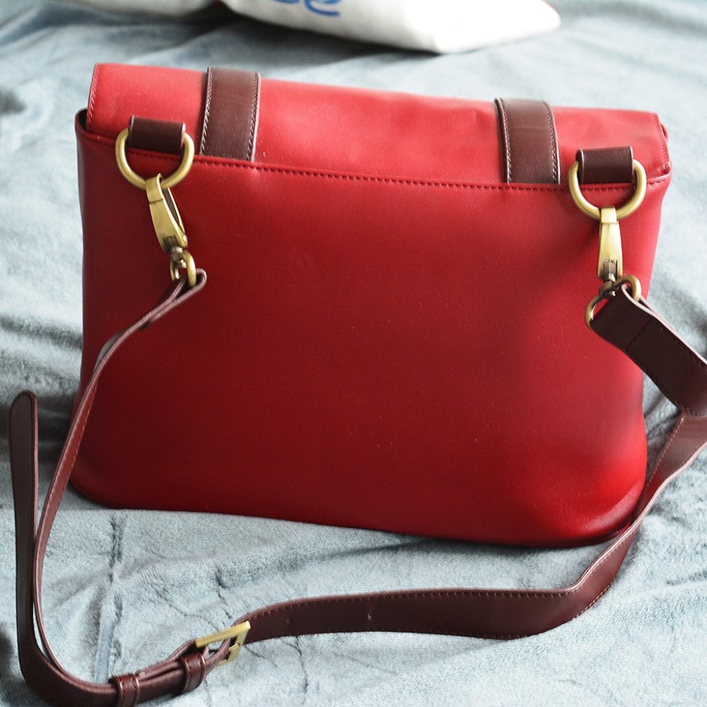 Red Camera Bag - Picture 3 of 8